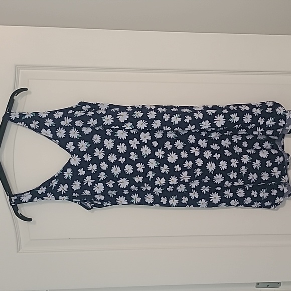 Old Navy Dresses & Skirts - Daisy print summer dress